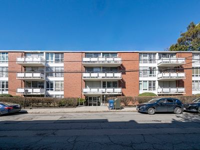 50 Park St APT 38, Brookline, MA, 02446