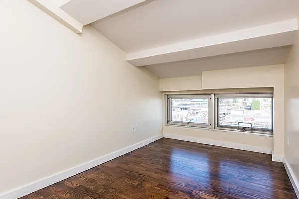 Rented by Nooklyn NYC LLC | media 11