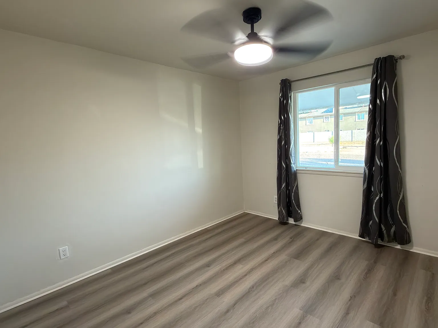 1 bed, 500 sqft, $1,100 — Photo 3