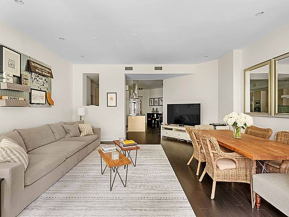 3rd image of 345 E 50th St APT 4F