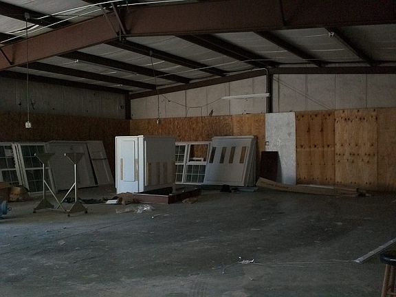 5th image of 1824 Plum St