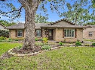 10252 Vinemont St, Dallas, TX 75218