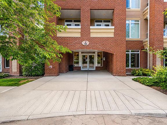 4th image of 10 S Hemlock Cres SW #306