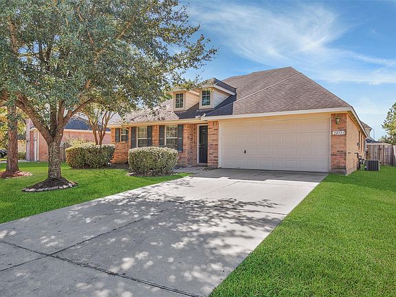 2nd image of 24723 Cobble Canyon Ln