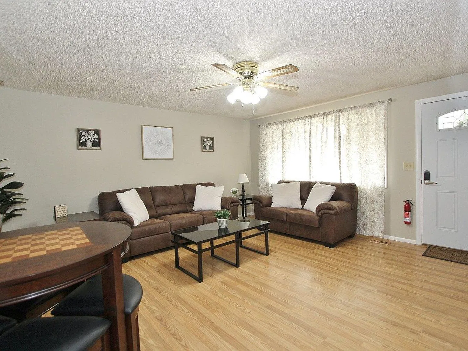 Evergreen House — Photo 3