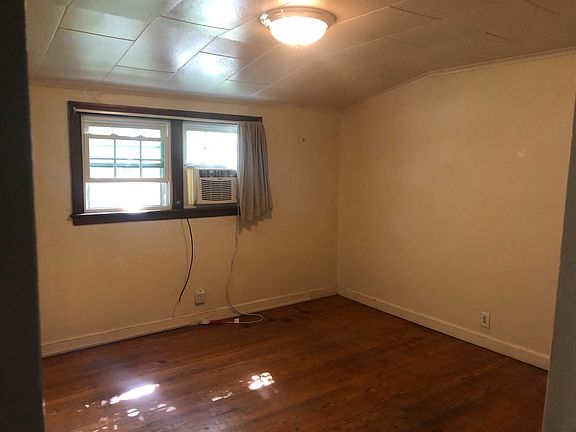 2nd image of 1020 N 12th St