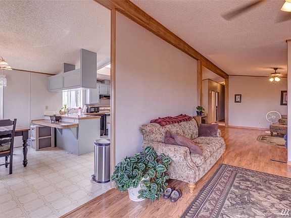 5th image of 3651 Shaw Ct