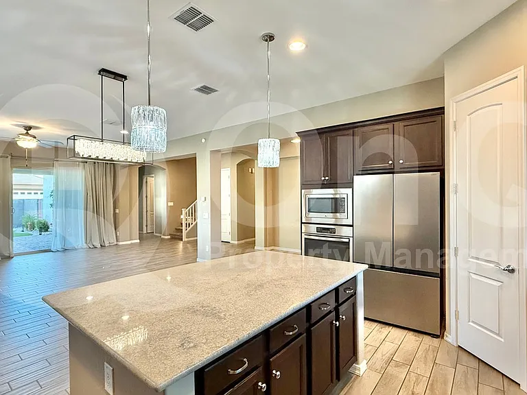 4527 E Skousen St — Photo 7