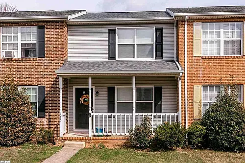 1246 Goldfinch Dr #B Photo 1