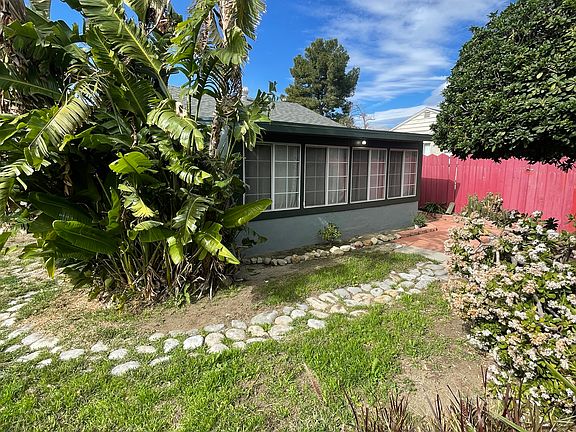 2nd image of 16567 1/2 W Arrow Blvd
