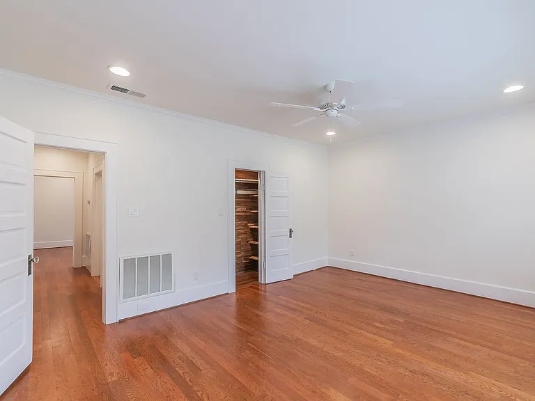 5313 Collinwood Ave — Photo 12