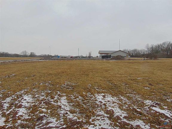 3rd image of 3105 Aaron Ave