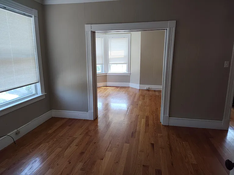 421 Manchester St #3E — Photo 3