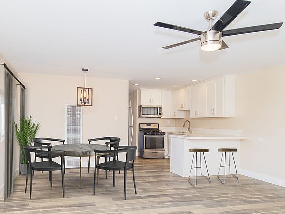 3rd image of 603 Sunset Dr #2