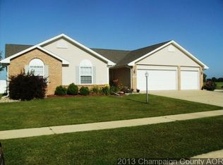 2008 Applewood Dr, Monticello, IL 61856