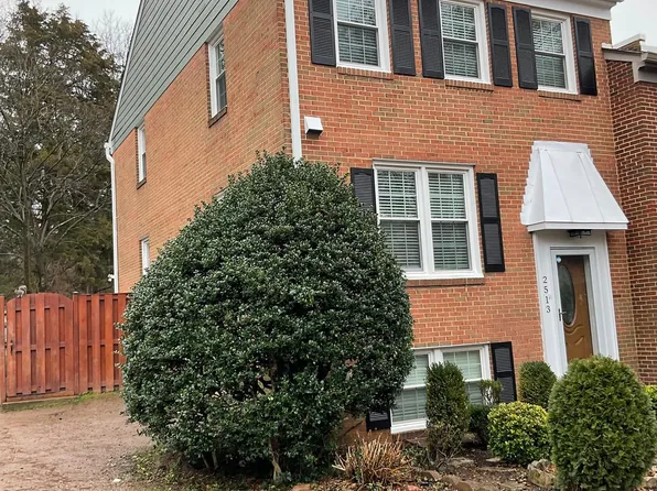 2513 Windbreak Dr, Alexandria, VA 22306