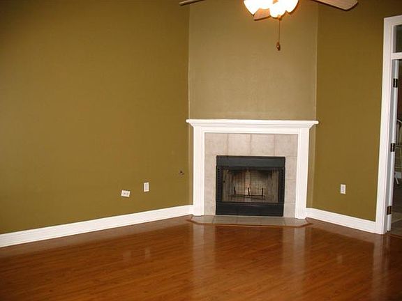2nd image of 304 Ryan Ave