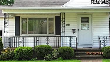 2nd image of 1239 W 33rd St