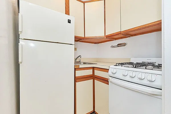 Rented by Keller Williams NYC | media 5