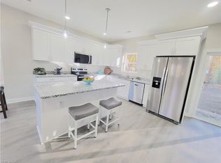 904 Back Creek Rd, Seaford, VA 23696