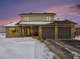 89 Queen Charlotte St, Ottawa, ON K0A 2Z0