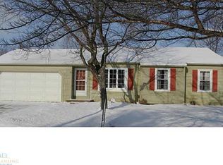 2429 Artisan Dr, Lansing, MI 48910