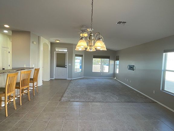 3rd image of 2459 Frontier Ln