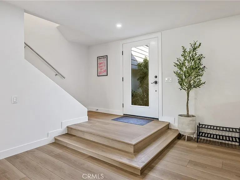 25266 Pacifica Ave — Photo 3