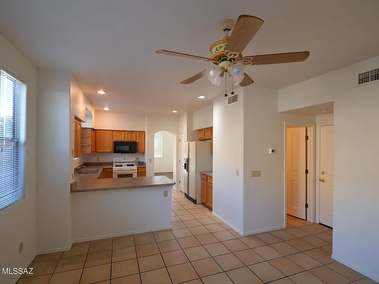 5341 E Timrod St — Photo 6