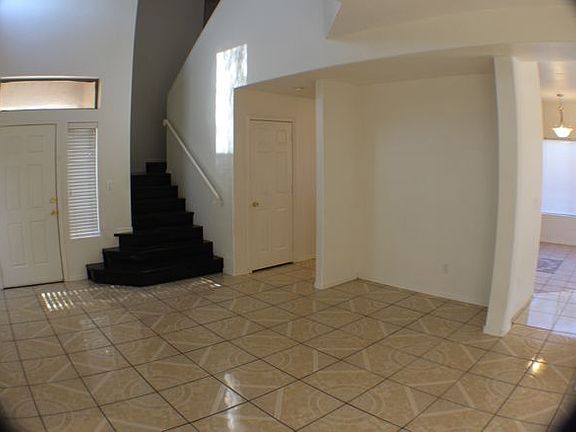 3rd image of 6403 W Gross Ave