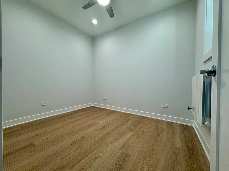 3734 N Pine Grove — Photo 31