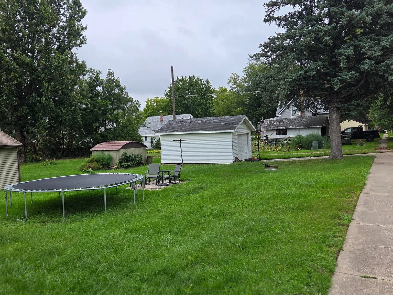 Charming single unit in Charles City, IA - $900/mo - Avail. 11/1/2026 — Photo 4