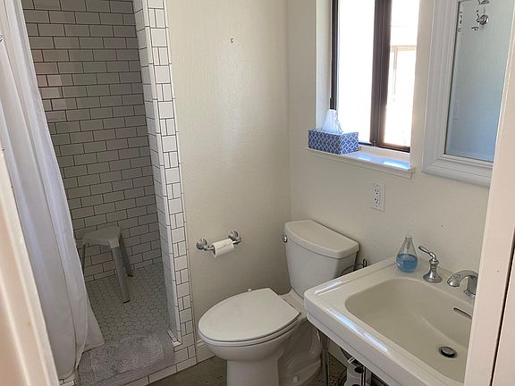 5th image of 16200 Camino Del Sol