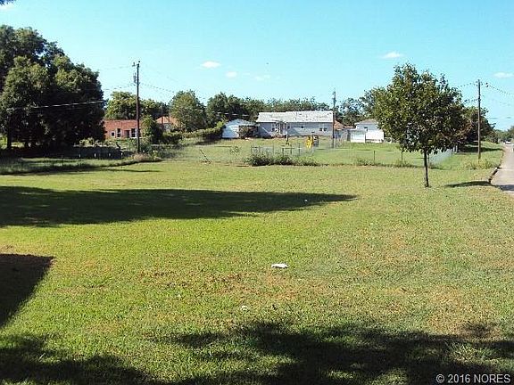 4th image of 205 W Jefferson Ave