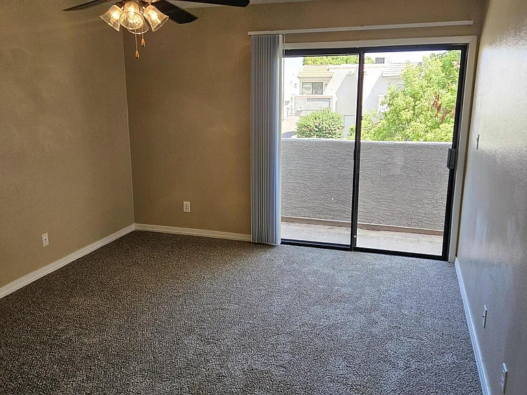 835 N Granite Reef Rd #6 — Photo 13