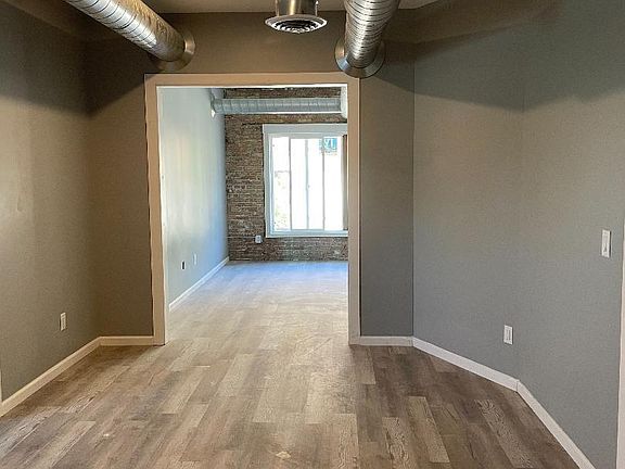 3rd image of 309 7th St #3