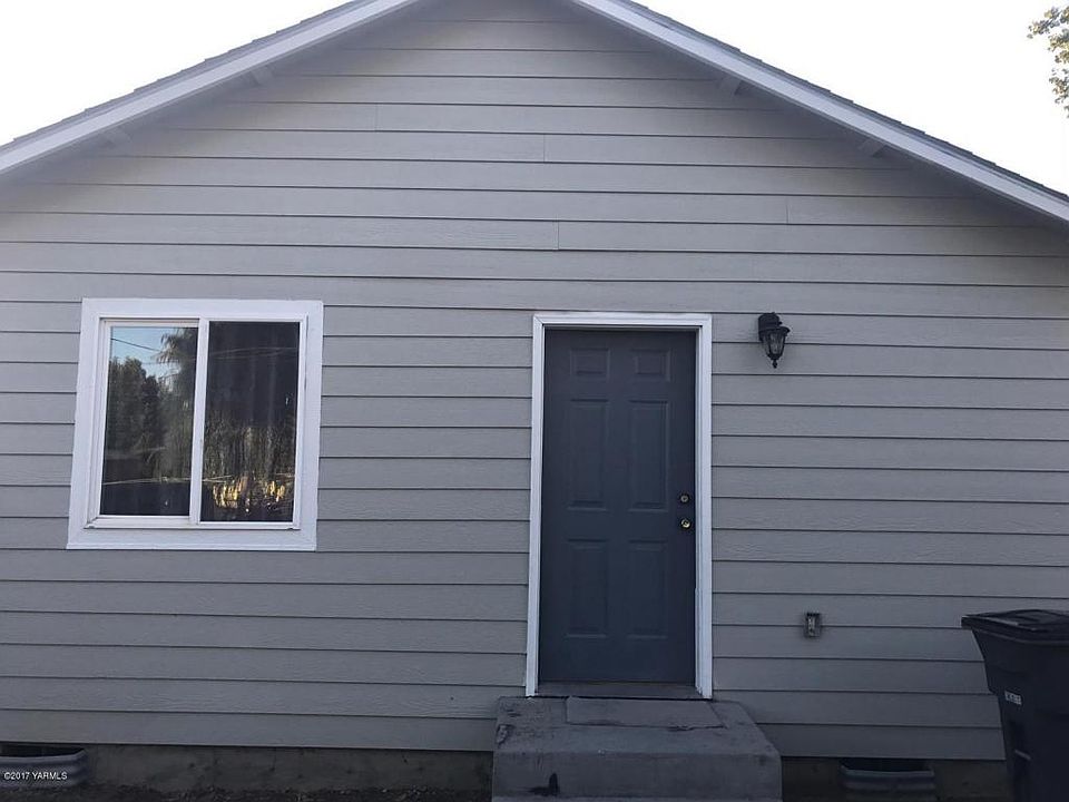 1st image of 328 N 11th St