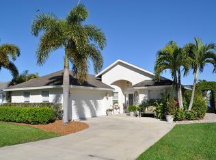 3830 Groton Ct, Naples, FL 34112