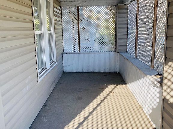 3rd image of 1820 Carroll Ave