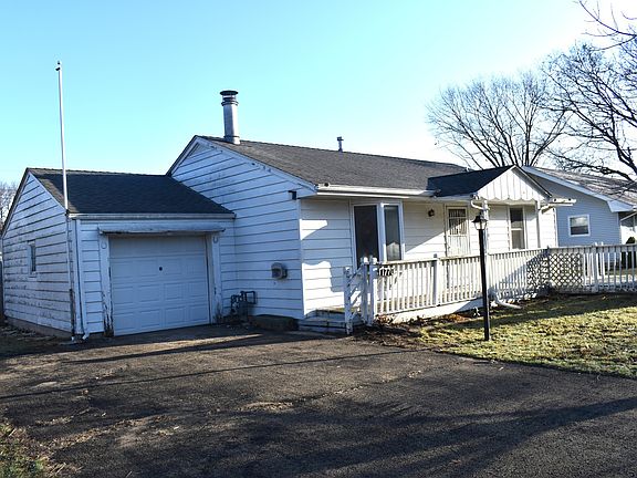 2nd image of 1770 E North St