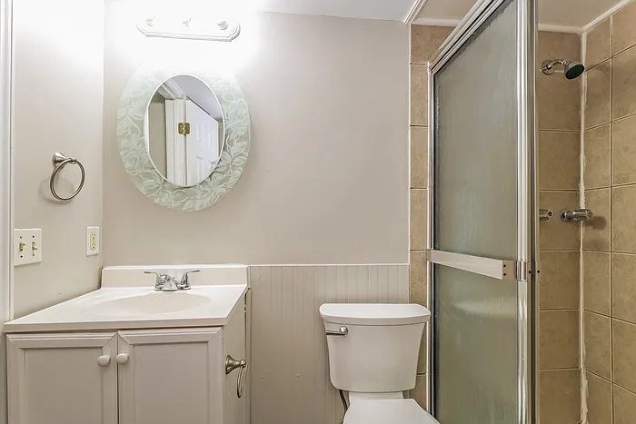 7777 Ravenswood Dr — Photo 11
