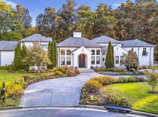 9327 Garner Woods Cv, Germantown, TN 38139