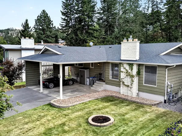 233 Monmouth Dr, Kamloops, BC V2E 1L9