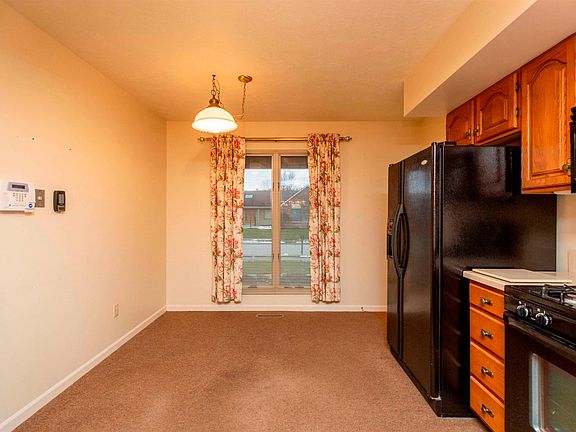 5th image of 6119 Old English Ct
