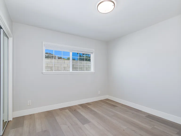 9050 Terhune Ave — Photo 12