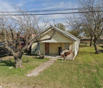 208 S Church St, Elm Mott TX - Owner Finance Home
