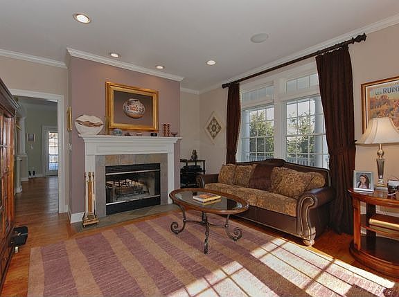 5th image of 6 Old Katonah Dr