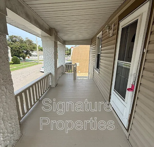 180 W Balview Ave #B — Photo 17