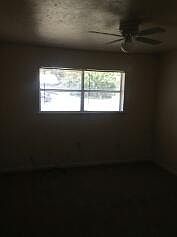5th image of 960 W Park St