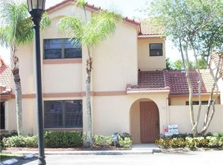 6544 NW 171st St, Hialeah, FL 33015